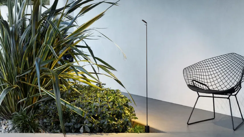 Flia, lampada da terra per esterno a LED di Luceplan