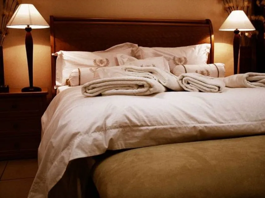 camera da letto classica legno