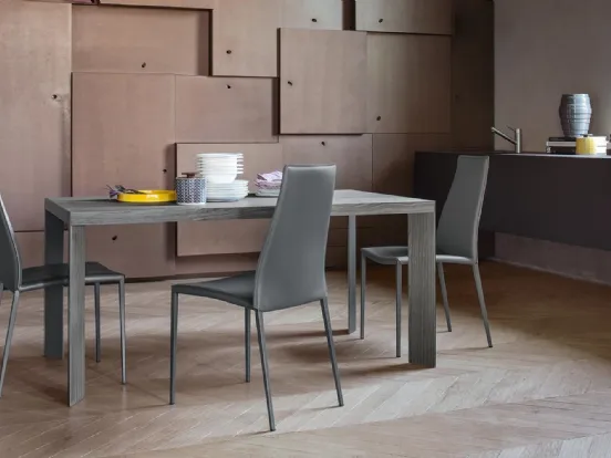 Tavolo con sedie Aida di Calligaris