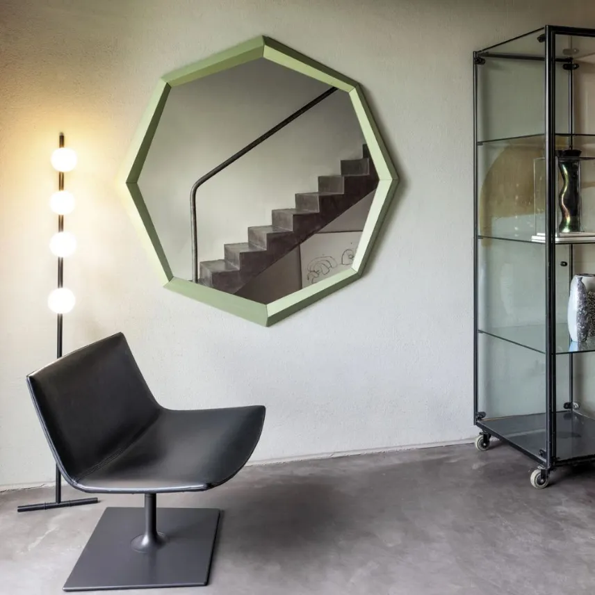 Diamond di Devina Nais