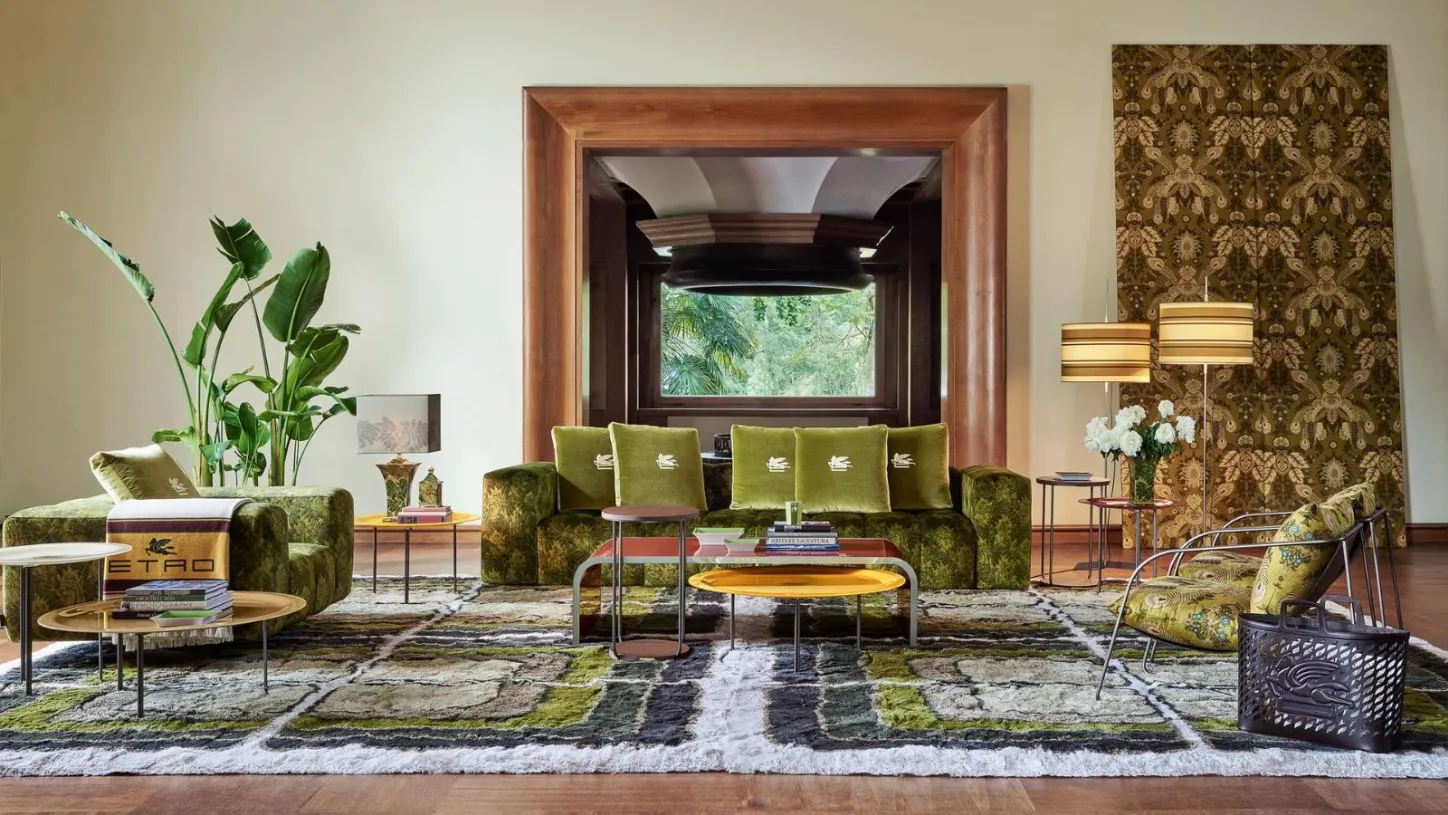 Tappeto Green Moss, trapuntato a mano in mohair e bamboo, di Etro Home Interiors