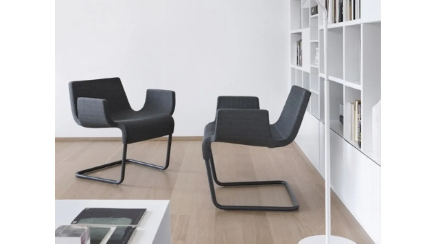 Poltroncine Skip arm e Skip Lounge arm di Bonaldo