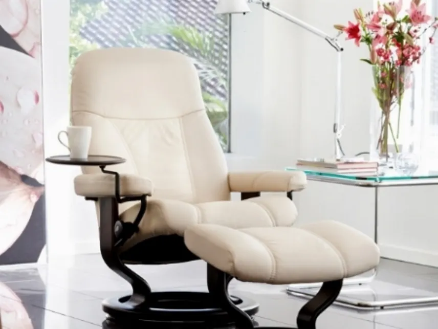 poltrona stressless in pelle color panna