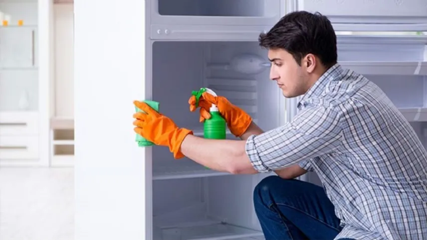 La pulizia e lo sbrinamento del freezer