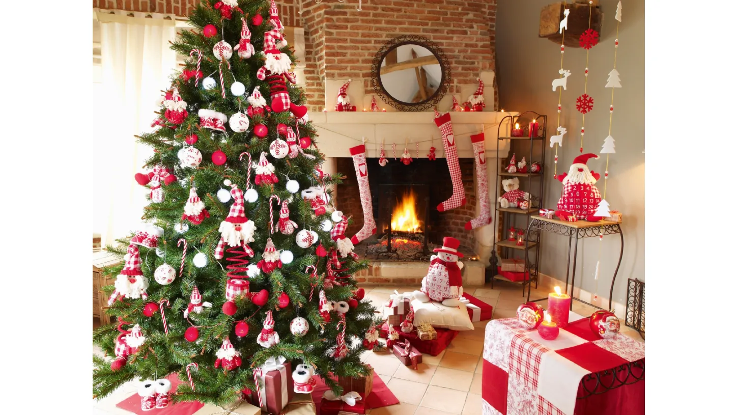 immagine con albero di Natale 