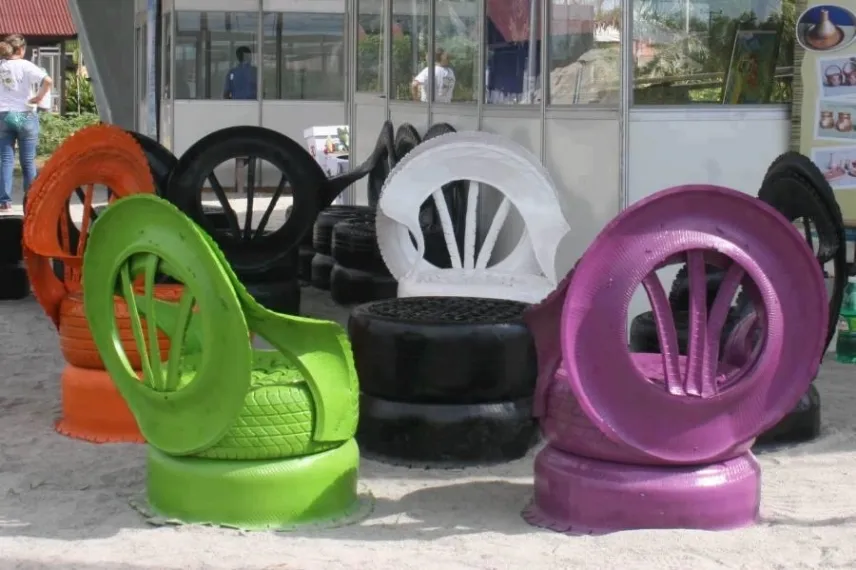 mobili da giardino realizzati con pneumatici