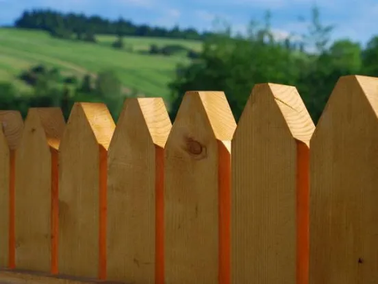 recinzione giardino in legno