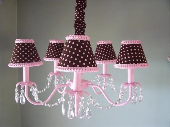 lampadario rosa per bambine