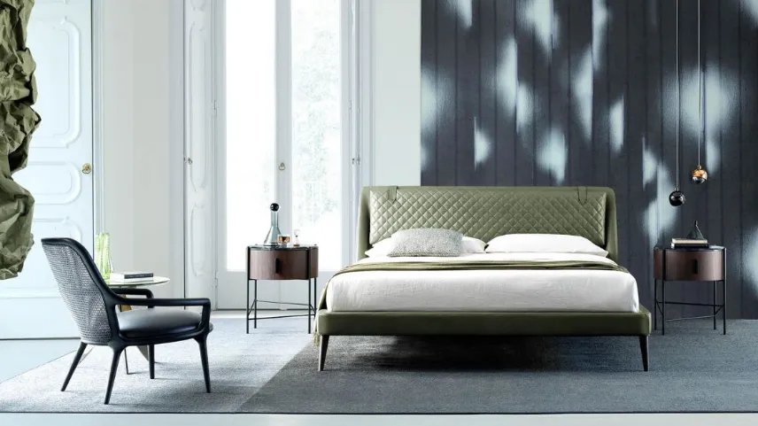 Letto moderno matrimoniale Chelsea in pelle verde di BertO