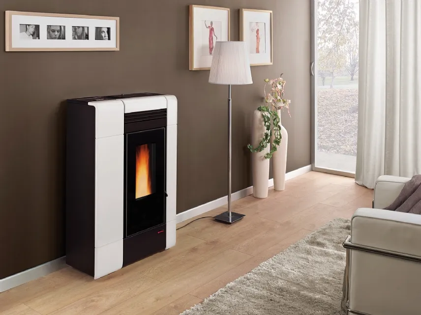 Stufa a pellet Extraflame dal design contemporaneo