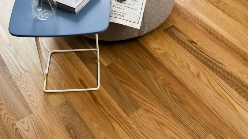 Parquet prefinito in olmo di Profilegno