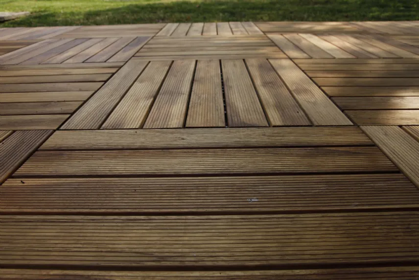 pavimentazione in legno per esterno
